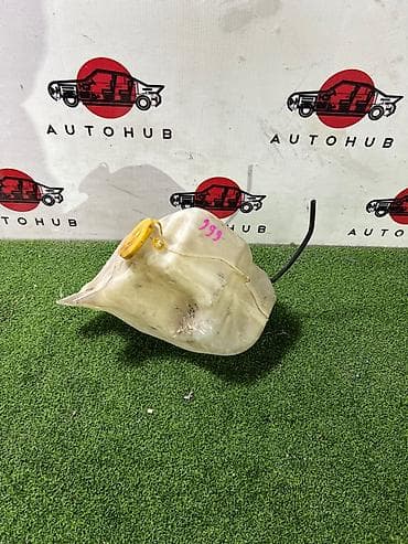 Бачок Subaru 2000 г., Б/у, Оригинал, Япония at lalafo.kg Бачок Subaru 2000 г., Б/у, Оригинал, Япония