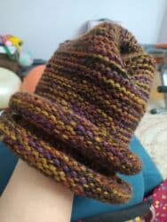 шапка тёплое: Шапке, Жүн, Кыш, Көлөмдүү модель, Токулган модель, Кайруулары менен — 10