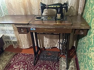 epson h686a: Механическая ножная швейная машина в шкафу-столе. - Классическая — 1