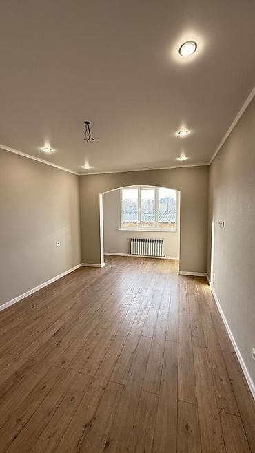 Недвижимость: 1 комната, 45 м², 106 серия улучшенная, 2 этаж, Евроремонт — 1