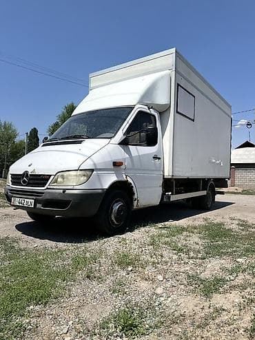 Mercedes-Benz Sprinter CDI, грузовой фургон с будкой. Автомобиль — 10