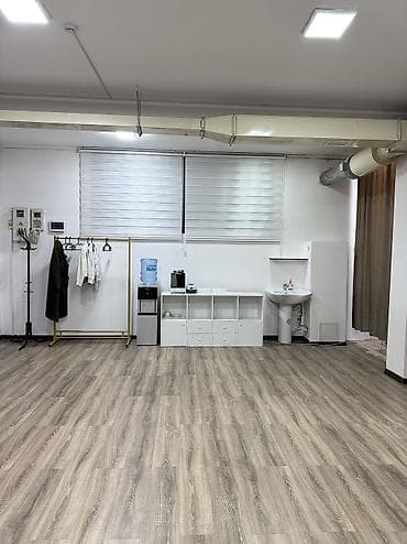 Коммерческая недвижимость: Аренда кабинетов в салонах красоты, 1 м², Для мастера по маникюру — 4