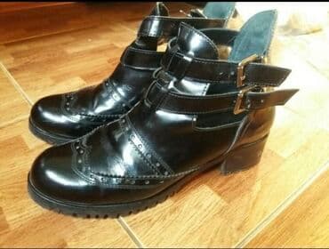 фирменная обувь из италии: Обувь дёшево 39 размер 1) Деми ботиночки лакированные, состояние — 1