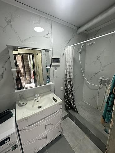 сдаю витрина: 32 м², С мебелью — 3