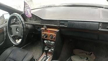 lexus e: Mercedes-Benz W124: 1991 г., Автомат, Седан — 1