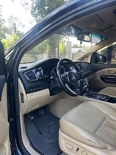 дама в канте: Kia Carnival: 2017 г., 2.2 л, Автомат, Дизель, Минивэн — 8