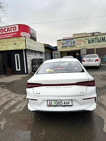 mini itx: BYD Qin: 2021 г., 3.5 л, Электромобиль, Седан — 2