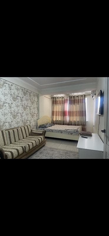 квартира каприз: Сдаётся уютная студия с отдельной кухней. Планировка и мебель: - — 2