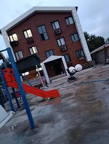 сдаю зал: 1 комната, 33 м², Красный Строитель ж/м 2 этаж, Косметический ремонт — 1