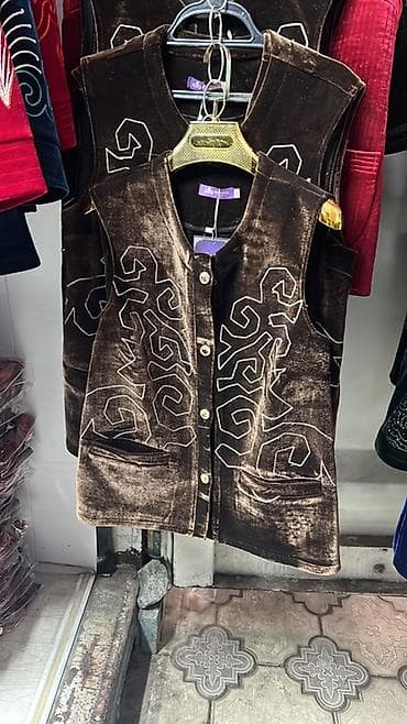 Сырт кийим: Башка желеттер XS, S, M, түсү - Кара — 10