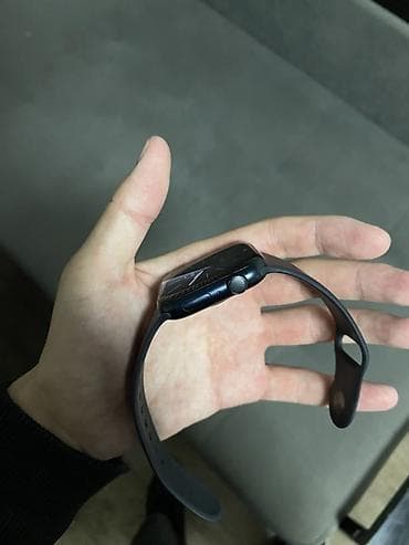 Детские смарт-часы: Продаю, apple watch 8, 45mm Аккумулятор 83% Цена договорная, я первый — 2
