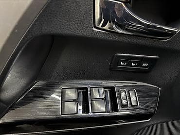 avensis verso: Toyota RAV4: 2017 г., 2.5 л, Автомат, Бензин, Кроссовер — 7