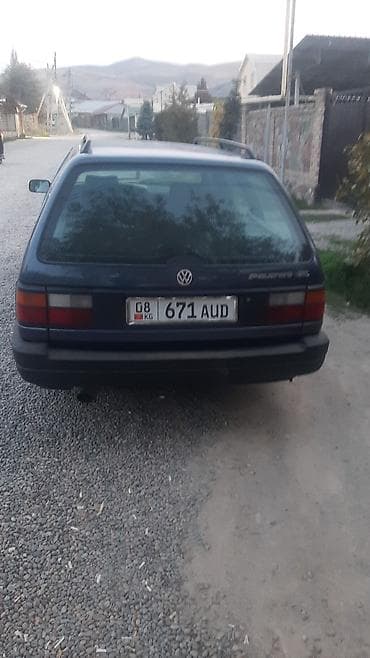 Volkswagen: Volkswagen Passat Variant: 1993 г., 1.8 л, Механика, Бензин, Универсал — 3