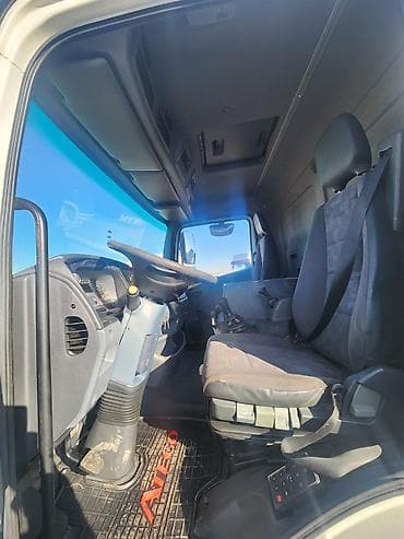 corolla 2016: Грузовик, Mercedes-Benz, Стандарт, 7 т, Б/у — 3