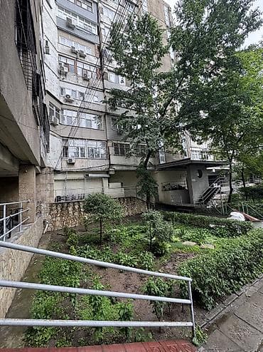 Недвижимость: 4 комнаты, 131 м², Индивидуалка, 8 этаж, Старый ремонт — 4