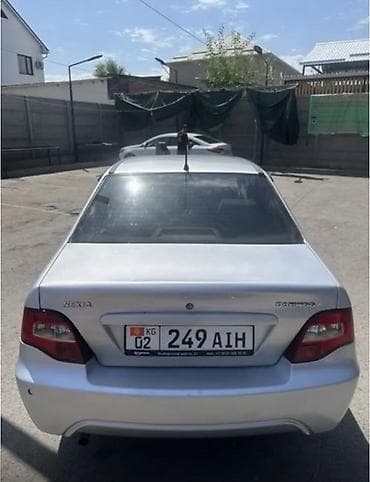 byd e5: Daewoo Nexia: 2011 г., 1.5 л, Механика, Бензин, Седан — 4
