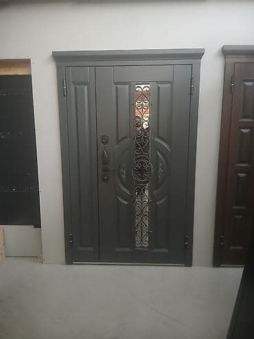 черный мет: Двери для домов и квартир, Металлическая, Двухстворчатая, Со стеклом, цвет - Серый — 3