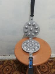 самовар тульский: Продаю советскую орешницу б/у. Одна ручка после ремонта. Это не мешает — 1