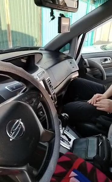 салквн тор: Ssangyong Korando Turismo: 2018 г., 2.2 л, Автомат, Дизель, Минивэн — 3