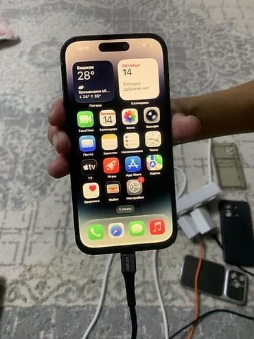 iphone 1e pro: IPhone 14 Pro, Б/у, 256 ГБ, Черный, Кабель, 77 % — 8