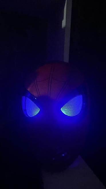 ярки: Светящаяся маска «Spider Visor» (с коробкой) подсветка активируется — 2