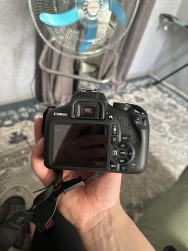 динамический микрофон: Canon EOS 2000D любительский фотоаппарат Продаю срочно кому нужны — 3