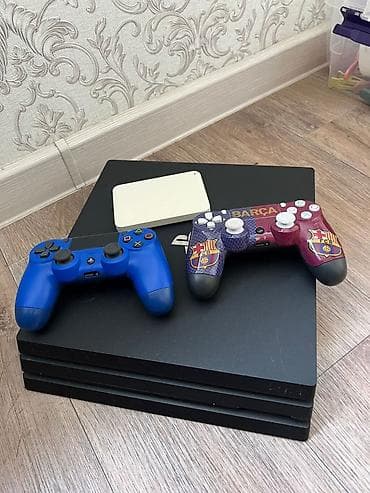 плейстецшин 4: Sony PlayStation 4 Pro последний серии CUX-7208 (черная) не шумит не — 1