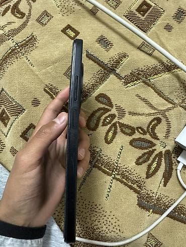 оне плюс: Poco C75, 256 ГБ, цвет - Черный — 2