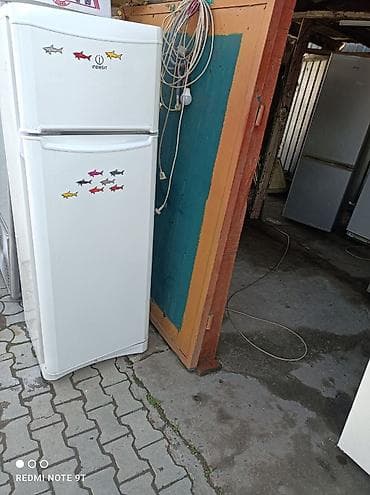 мальенкий холодильник: Холодильник Samsung, Двухкамерный — 5