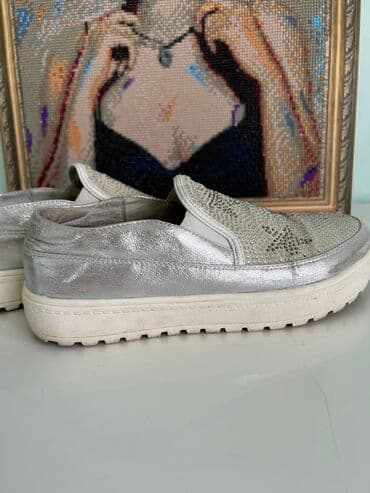 испанская детская обувь: Слипоны туфли турецкие. 
36 размер. Ортопеды. Состояние отличное — 1