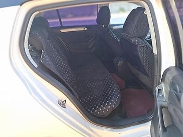 Продажа авто: Volkswagen Golf: 2010 г., 1.6 л, Автомат, Бензин, Хэтчбэк — 6