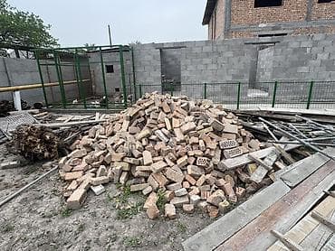 кислотный грунт: Отдам даром срочно ‼️ Кирпич строительный (разборка/смесь) - — 4