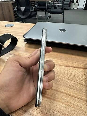 iphone se2020: IPhone 11 Pro, Б/у, 64 ГБ, Серебристый, Кабель, 89 % — 4