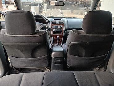 lexus ct: Продам универсал класса C с просторным салоном и огромным багажником — 1