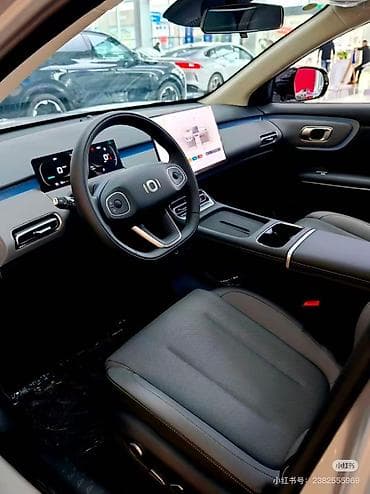 кабина 609: Changan Qiyuan Q05: 2026 г., Электромобиль, Кроссовер — 6