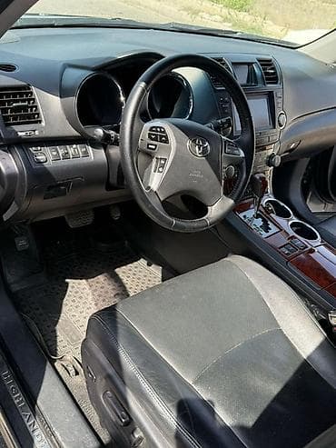 6d mark: Toyota Highlander: 2013 г., 3.5 л, Автомат, Бензин, Кроссовер — 8