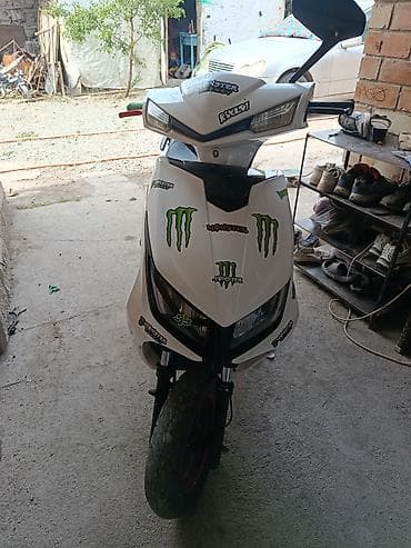 e60 m5: Тип скутера 125 куб. см, Бензин, Б/у — 1
