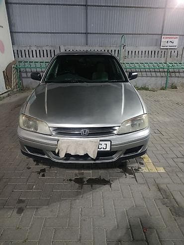 справа: Honda Torneo: 1999 г., Автомат, Седан — 1