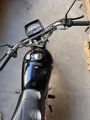 mers w211: Мопед Honda CD70 - Классическая модель с экономичным одноцилиндровым — 5