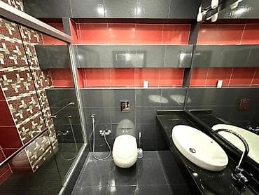 123: 3 комнаты, 123 м², Ак-Кеме (старый аэропорт) Элитка, 5 этаж, Старый ремонт — 1