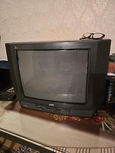 Техника и электроника: Телевизоры: ЖК HKC и кинескопный JVC 1) HKC (плоский ЖК) - Диагональ — 6