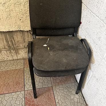 стол офисный купить: Стулья для дома/офиса, наборы. 1) Мягкий стул на металлическом — 1