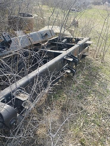 е класс 124: Рама МАЗ — 1