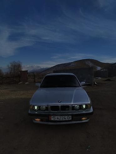 некся 2: BMW 5 series: 1991 г., 2 л, Механика, Бензин, Седан — 4