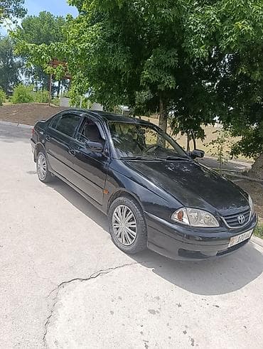 Унаа: Toyota Avensis: 2001 г., 1.8 л, Кол менен иштөөчү, Бензин, Седан — 2