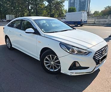 Продажа авто: Hyundai Sonata: 2020 г., 2 л, Автомат, Бензин, Седан — 3