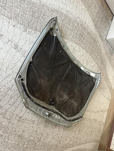 крепление капота: Капот Toyota, Б/у — 4