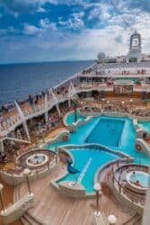 ищу работу удаленно: 🌍 InCruises — платформа, которая меняет жизни! Путешествуй по миру и — 10