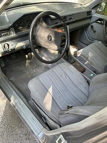 ешки: Mercedes-Benz W124: 1987 г., 2.6 л, Механика, Бензин, Седан — 4