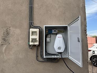 Настенная зарядная станция для электромобиля BYD (AC Wallbox) — 1